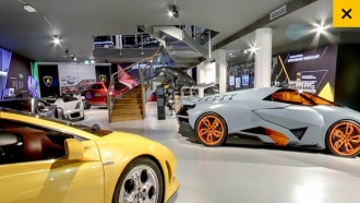 Augmented-Reality-Lamborghini-AR-Screenshot-Museum-Haupthalle